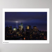 WTC Tribute in Light - 9/11/2011 in twiight Poster (Voorkant)