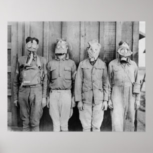 WWI Era Gas Maskers, 1917.  foto Poster