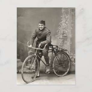 WWI US Doughboy and his Bike in France Briefkaart