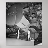 WWII Airplane Manufacture, 1943 Poster (Voorkant)