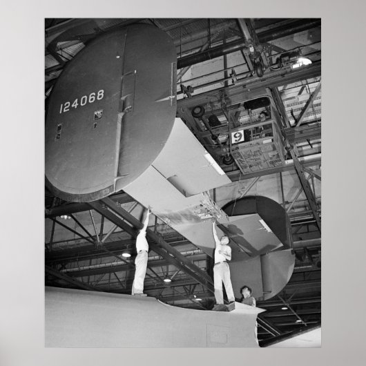 WWII Airplane Manufacture, 1943 Poster (Voorkant)
