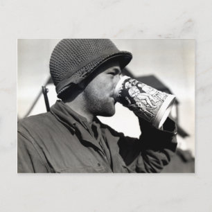 WWII American Soldier Drink bier Briefkaart