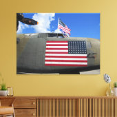 WWII-herdenkingsvliegtuig Canvas Afdruk (Insitu (Woonkamer))