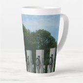 WWII Memorial Wreaten II in Washington DC Latte Mok (Rechterhoek)