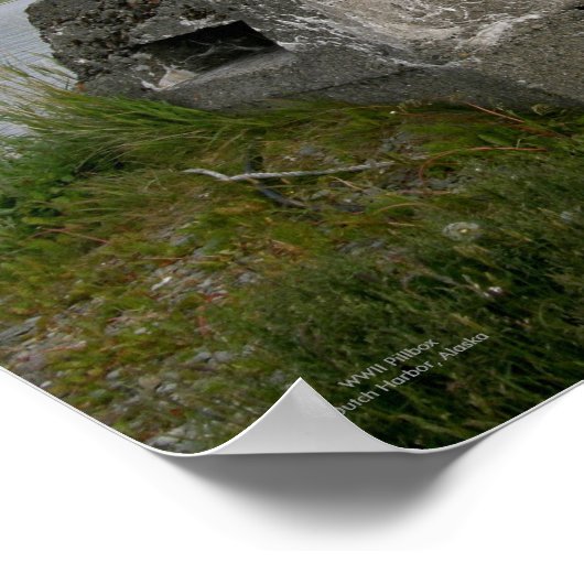 WWII Pillbox in de Nederlandse haven, Alaska Poster (Hoek)