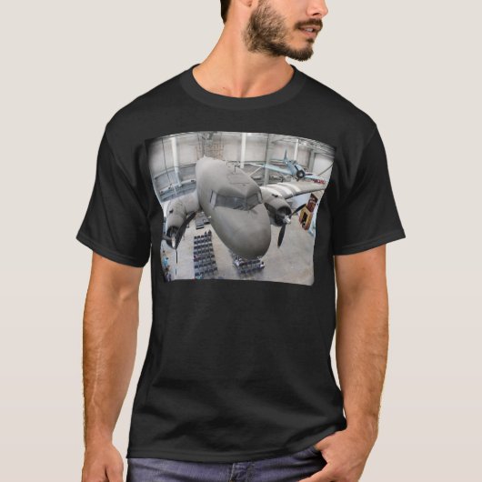 WWII-vliegtuig T-shirt (Voorkant)