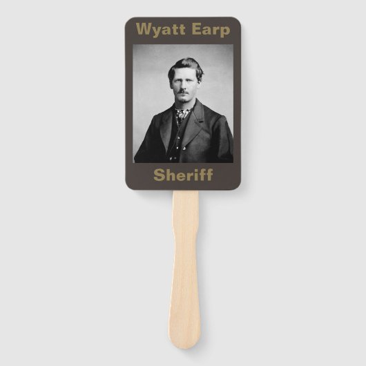 Wyatt Earp: Lawman, Gunfighter, Saloon Keeper Handwaaier (Voorkant)