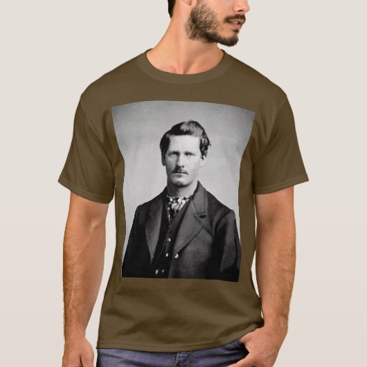 Wyatt Earp: Lawman, Gunfighter, Saloon Keeper T-shirt (Voorkant)