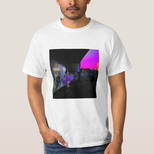 WYKEHAM STREET BRIDGE GRAFFITI T-SHIRT (Voorkant)