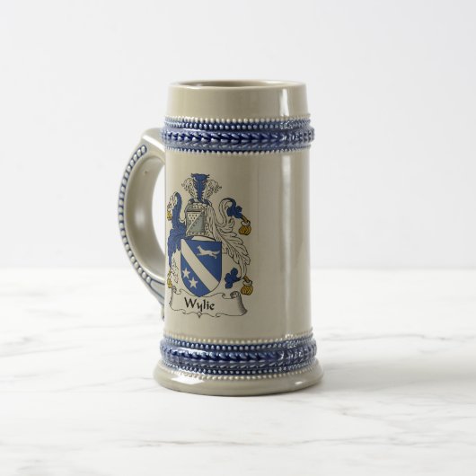 Wylie Coat of Arms Stein - Family Crest Bierpul (Voorkant links)