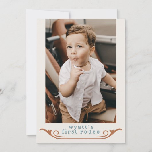 WYNONA Burnt Oranje Blue Cowboy 1st Rodeo Birthday Kaart (Achterkant)