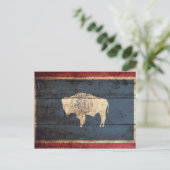 Wyoming State Flag op Old Wood Grain Briefkaart (Staand voorkant)