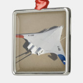 X-48B Onbemande luchtvaartuigen met blanco vleugel Metalen Ornament (Links)