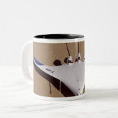 X-48B Onbemande luchtvaartuigen met blanco vleugel Tweekleurige Koffiemok (Voorkant links)