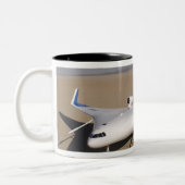 X-48B Onbemande luchtvaartuigen met blanco vleugel Tweekleurige Koffiemok (Links)