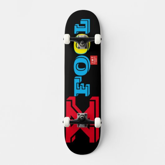 X GEEK OFFICIËLE Skateboard (Voorkant)