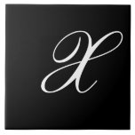 X Monogram Initiaal Wit op Zwart Tegeltje<br><div class="desc">Klassieke Witte Letter Monogram op Zwarte Achtergrond, X.</div>