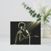 X-RAY SKELETON OP RETRO MIC - GEEL BRIEFKAART (Staand voorkant)