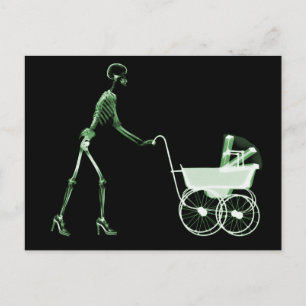 X-RAY SKELETON VROUW- EN BABY-CARRIAGE - GROENE BRIEFKAART