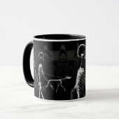 X-Ray Skeletons Midnight Stroll Black White Mok (Voorkant links)
