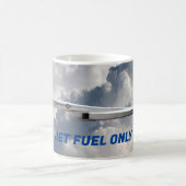 XB-70 mok "alleen reactiemotorbrandstof" (Center)