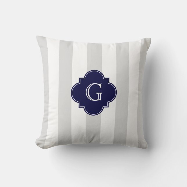 XL Lt Gray White Stripes Navy Quatrefoil Monogram Kussen (Voorkant)