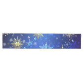 XMAS Blauwe Achtergrond met Golden Snowflakes Medium Tafelloper (Horizontaal)
