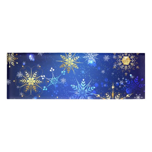 XMAS Blue Background with Golden Snowflakes Naambadge (Voorkant)