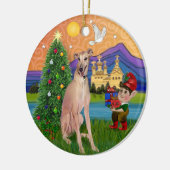 Xmas Fantasy - Fawn Greyhound (zittend) Keramisch Ornament (Links)