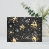 Xmas Golden Snowflakes on Black Background RSVP Kaartje (Staand voorkant)