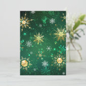 Xmas Golden Snowflakes op groene achtergrond Kaart (Staand voorkant)