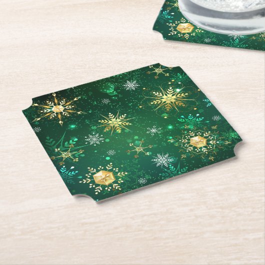 Xmas Golden Snowflakes op groene achtergrond Kartonnen Onderzetters (Gekanteld)