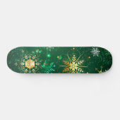 Xmas Golden Snowflakes op groene achtergrond Persoonlijk Skateboard (Horizontaal)