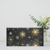 Xmas Golden Snowflakes op zwarte achtergrond Aankondiging (Staand voorkant)