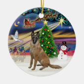 Xmas Magic-Belgian Malinois 1r Keramisch Ornament (Voorkant)