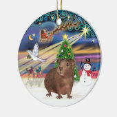 Xmas Magic - Bruin Guinee Pig Keramisch Ornament (Links)
