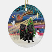 Xmas Magic - Mopshonden (TWEE zwarte) Keramisch Ornament (Links)
