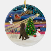 Xmas Magic - Poedel (standaard chocolade) Keramisch Ornament (Achterkant)