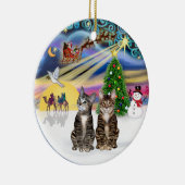 Xmas Magic - Twee Bruine Tabby katten Keramisch Ornament (Rechts)