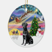 Xmas Magic - Zwart Lab Keramisch Ornament (Links)