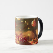 Xmas Motief, met Cadeaus Onder de Kerstboom Magische Mok (Voorkant rechts)