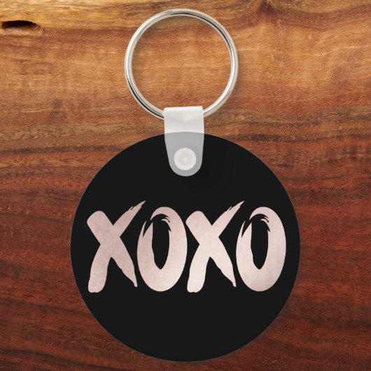 XOXO Blush Pink | Hand Letterig penseelscript Sleutelhanger (Voorkant)