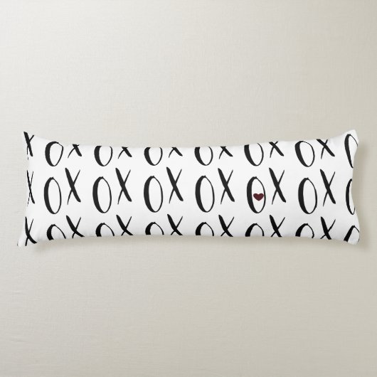 XOXO Heart Lichaamskussen (Voorkant)