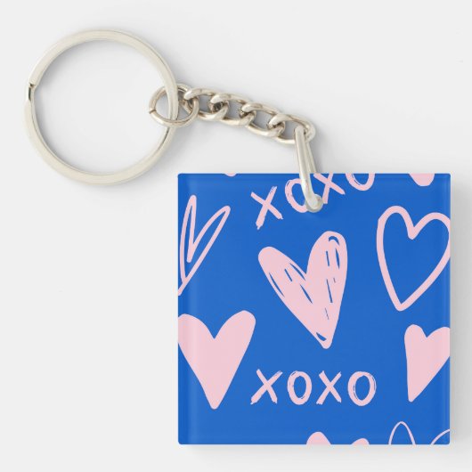 XOXO Hearts Acrylic Keychain – Cute Key Ring (voorkant)