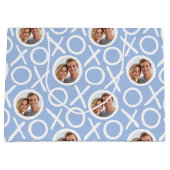 XOXO Hugs & Kisses 2 Photo Blue Brush Script Groot Cadeauzakje (Voorkant)