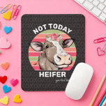 Xoxo-Koe is vandaag nog niet bekend Muismat<br><div class="desc">Xoxo Koe Meme Not Today Heifer Muismat - Stijl het thuisstation of het werkstation en sta uit de kudde met dit 'udderly' briljante muispad. Niet vandaag zal Heifer iedereen laten weten dat je zaken bedoelt terwijl je lacht. Ook een geweldige cadeauoptie voor iedereen met een groot gevoel voor humor. Ga...</div>