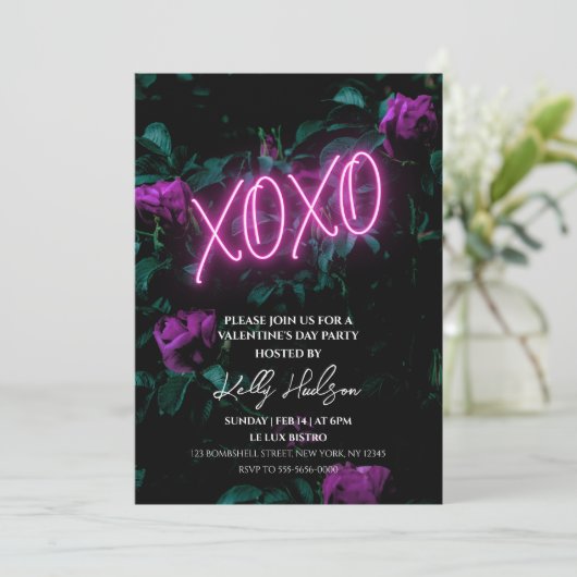 XOXO Neon Valentijnsdag Party Uitnodiging (Staand voorkant)