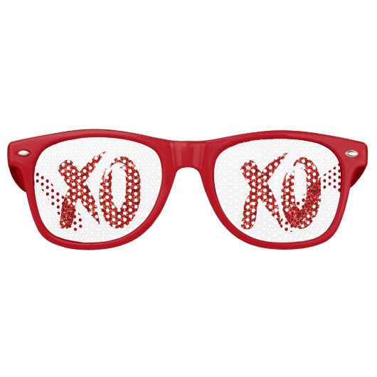 XOXO Red Glitter | Glam Brushstroke Hug en Kisses Retro Zonnebril (Voorkant)
