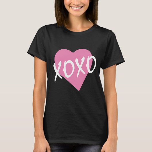 XOXO roze hart zwart knuffels kussen T-shirt (Voorkant)