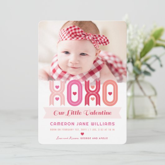XOXO Valentijnsdag Foto Meisje Geboorteaankondigin Feestdagenkaart (Staand voorkant)